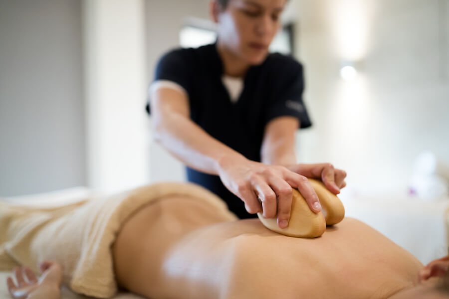 masseuse masseuse