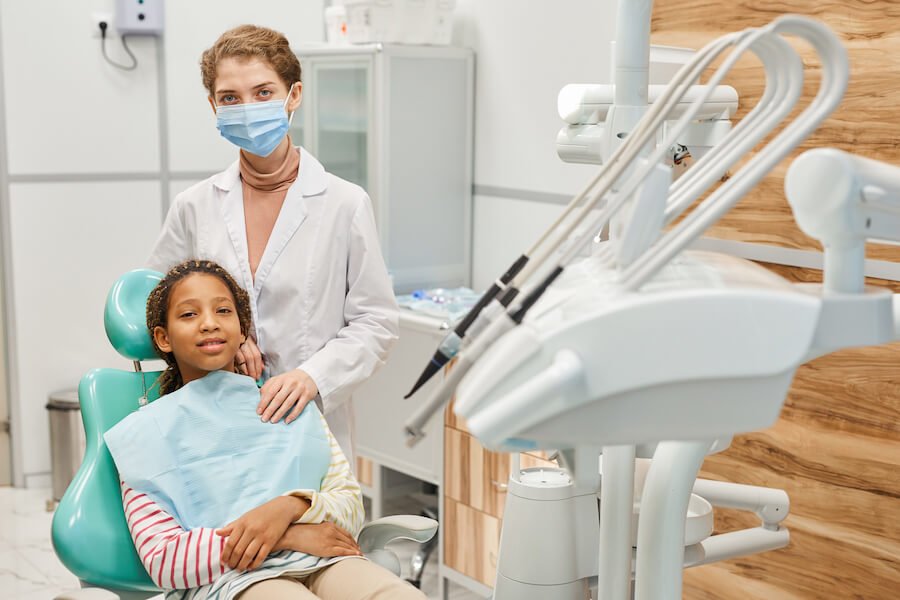 people at dental clinic